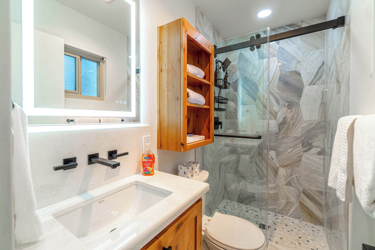 Bathroom 4, Upscale Tahoe Townhome Near Incline w Fireplace, Washoe