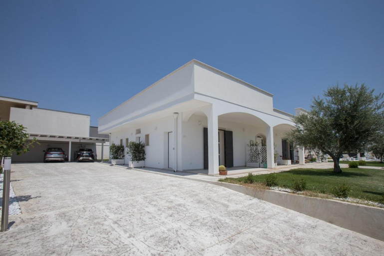 Others 3, Villa Alfi Galatina, Lecce