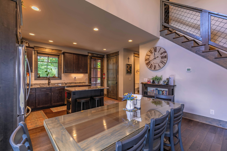 Interior 5, Mountainaire at Eagles Nest, Avery