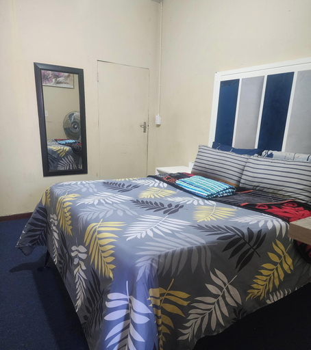 Room 2, 92 HOWARD GUEST HOUSE BENONI, Ekurhuleni