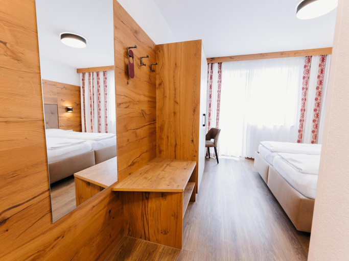 Bedroom 2, Ernberg, Reutte