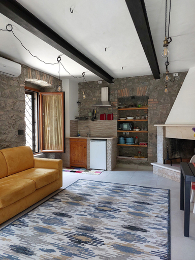 Interior 4, Il Rifugio Delle Brunorie Etrusche, Viterbo