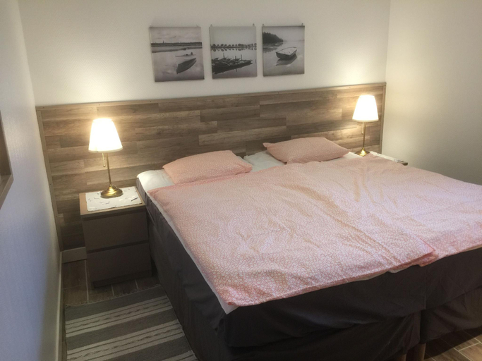 Bedroom 2, Kungshamns Vandrarhem, Sotenäs