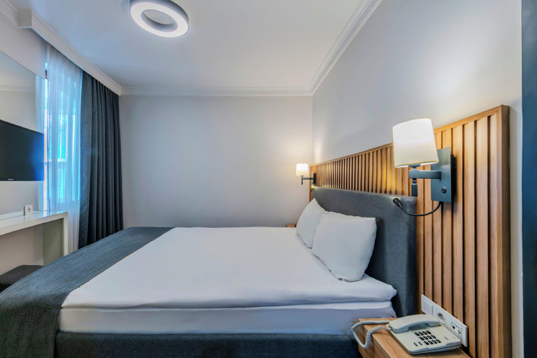 Bedroom 4, Silvana Hotel, Fatih