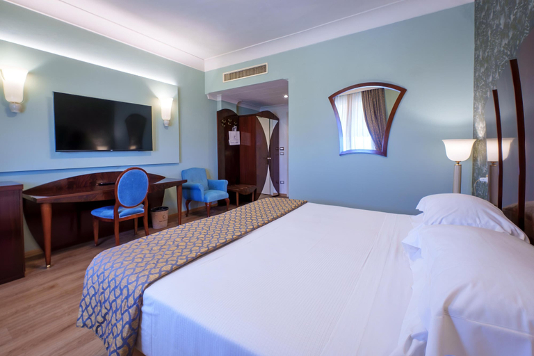 Bedroom 3, Zanhotel & Meeting Centergross, Bologna