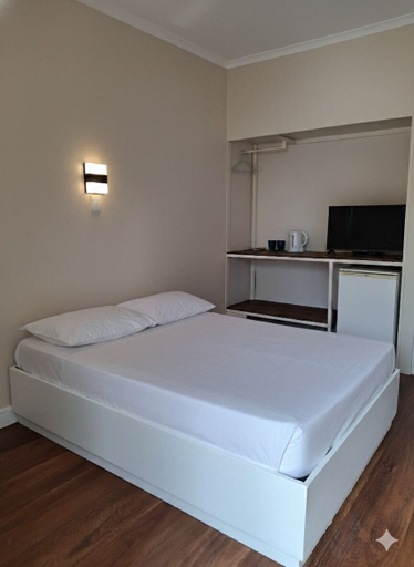 Bedroom 3, Capricornia Motel, Fannie Bay