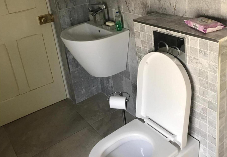 Bathroom 2, Beautiful Garden Double Room With Private Access