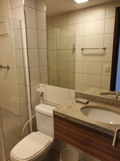 Bathroom 4, Beach Class Executive por Yolo, Recife