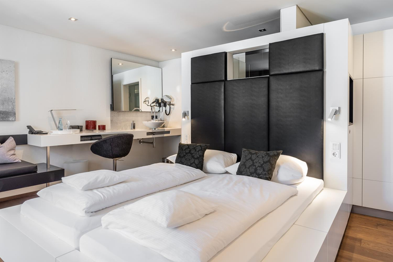 Bedroom 2, Zollhaus - Doppelzimmer, Emmendingen