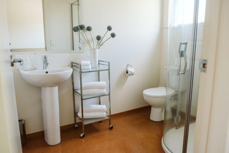 Bathroom, Bow Street Apartments & Cottage, Waikato