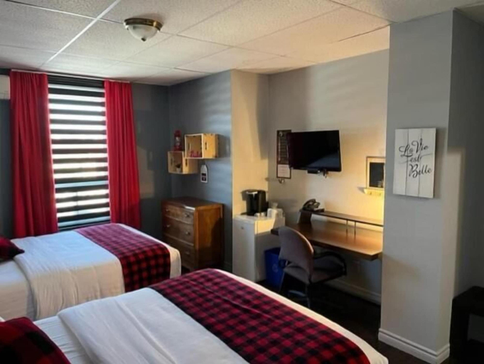 Room 2, Pavillon Beauséjour, La Matapédia
