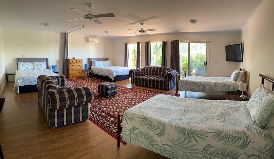 Bedroom 2, Austral Place 88 via Merri River on Great Ocean Rd, Moyne - South