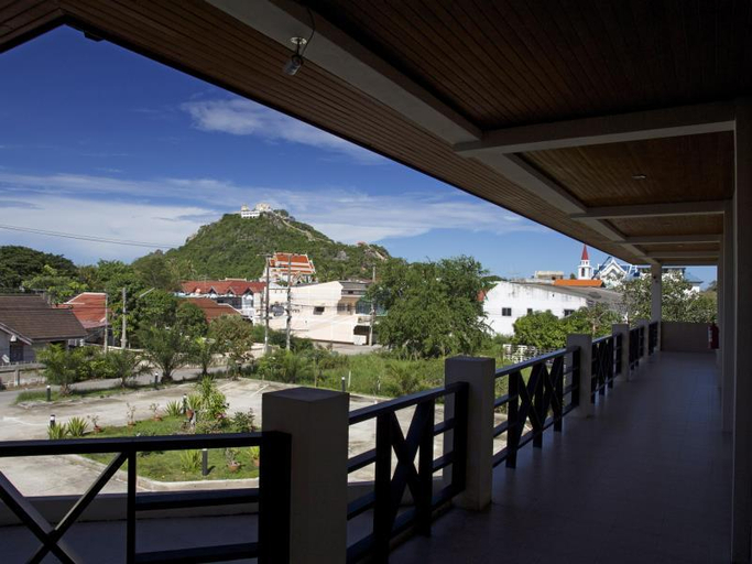 Others 3, Baan Chomphu, Muang Prachuap Khiri Khan