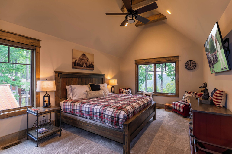 Interior 3, Mountainaire at Eagles Nest, Avery