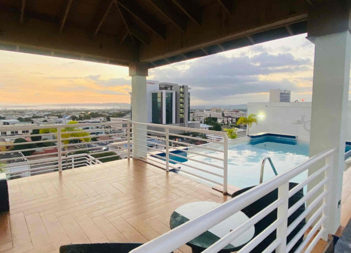 Pool 4, New Kingston Comfy 2BR Apartment