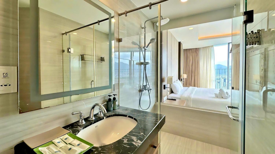 Bathroom 4, Panorama Nha Trang Luxury Apartment with City View, Nha Trang