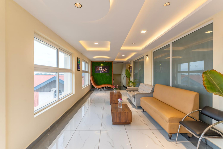 Public Area 3, Treebo Jaguar Comforts, 3 Kms From Mahatma Gandhi Park, Chikmagalur