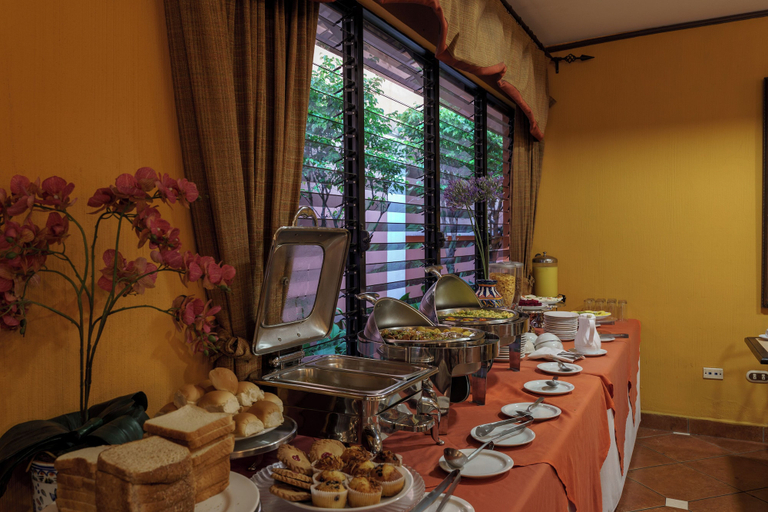 Food & Drinks 5, Hotel Villa Terra, San Salvador