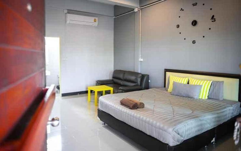 Bedroom 4, Nithra Ratree Hotel, Kabin Buri