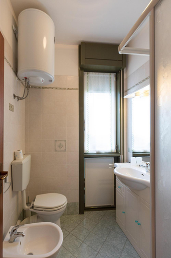 Bathroom 5, Appartamento Vicino Al Mare, Ferrara