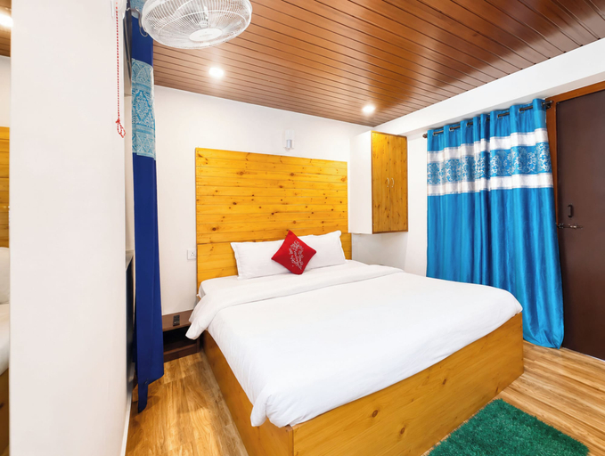 Room 3, Premium Hotel Naini R Residency, Nainital