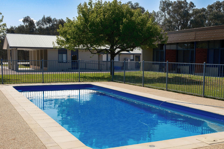 Sport & Beauty 4, Holbrook Motel, Greater Hume Shire - Pt B