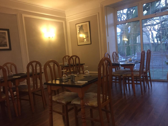 Food & Drinks 5, Healey House Hotel, Kirklees
