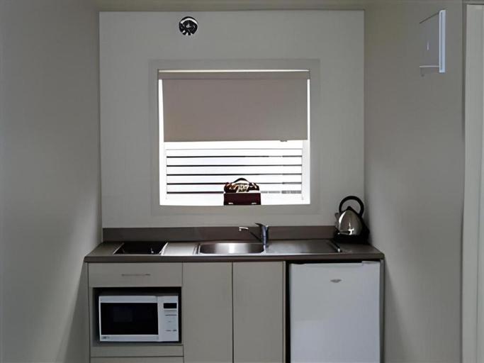 Others 4, Hawera Central Motor Lodge, South Taranaki