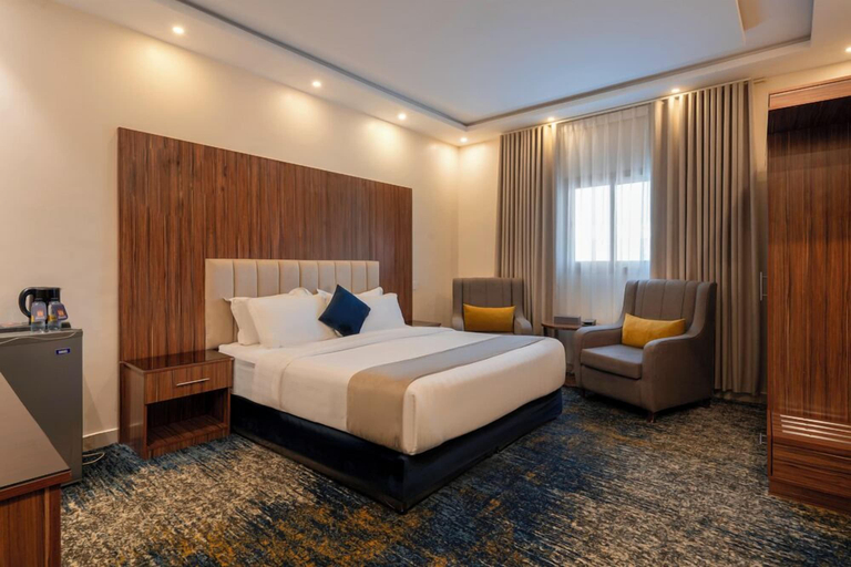 Bedroom 2, Al Qasr Hotel Suites - Al Iskan District
