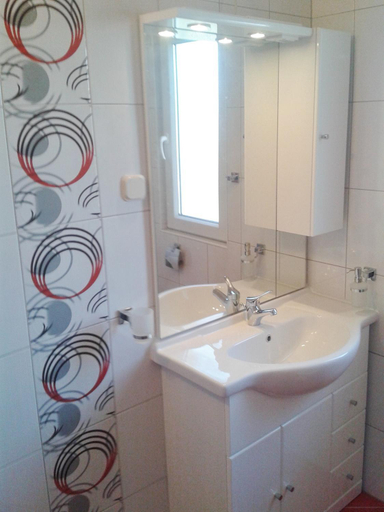 Bathroom 3, Apartments Ivana, Marina