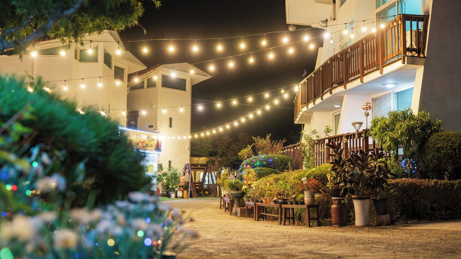 Exterior & Views 2, Taean Norabureo Pet Pension, Taean