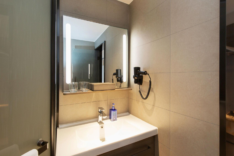 Bathroom 4, Hanting Hotel Yantai North Road                                                           , Yantai