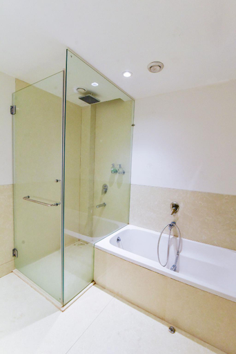 Bathroom 4, Hotel Emerald Park, Nashik