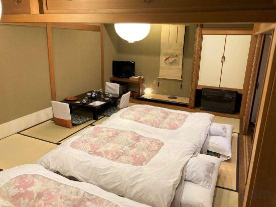 Others 5, Ryokan Ichikawa, Ena