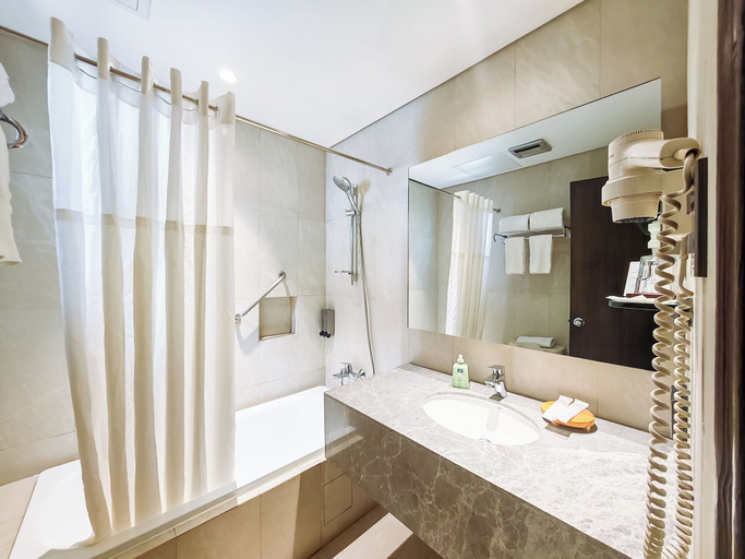 Bathroom 5, City Garden Suites Manila, Manila City