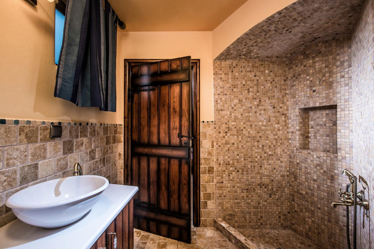 Shower, Villa Belladonna - Heraklion Private Pool Getaway, Faistos