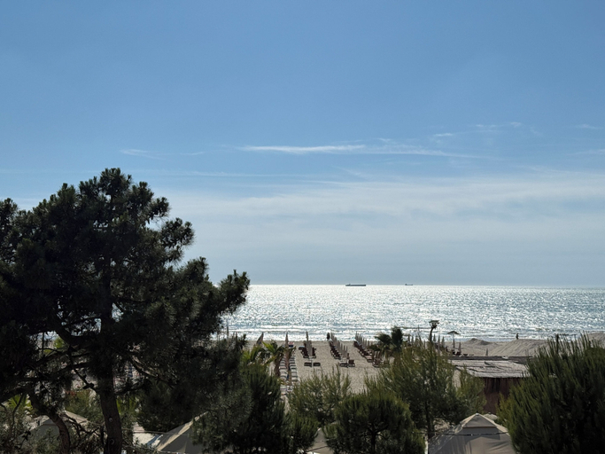 Beach 5, Hotel Malenri, Kavajës