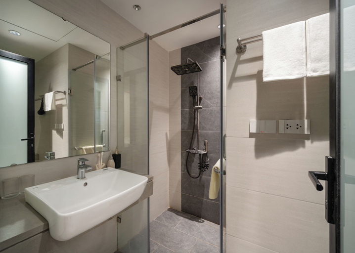 Bathroom 3, The Harmony Hotel Riverside, Hoàng Mai