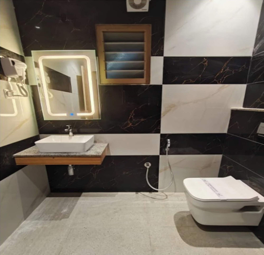 Bathroom 2, Hotel Orange Orchid, Tirunelveli