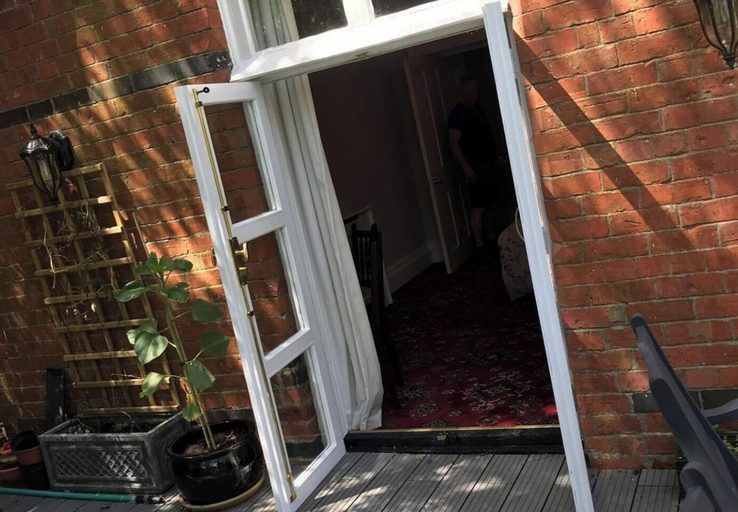 Others 3, Beautiful Garden Double Room With Private Access