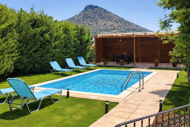 3, Sklavaki Traditional Villa - Private Pool & Views, Crete