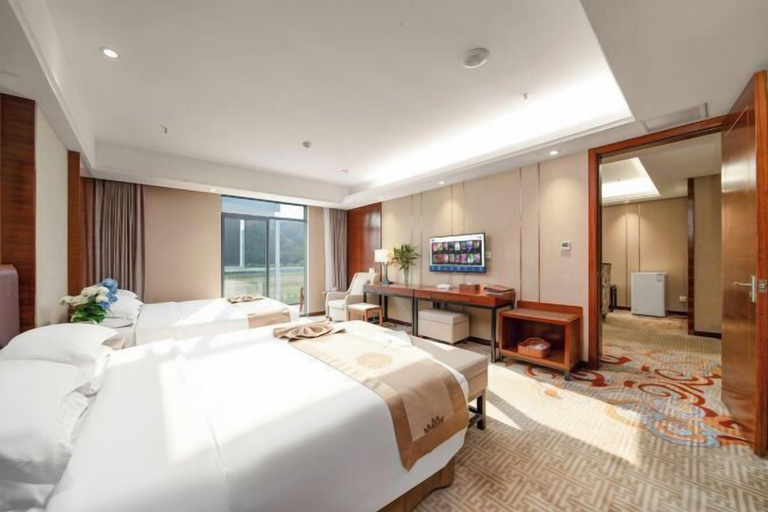 Bedroom 2, Sunflower Resort Hotel, Chizhou
