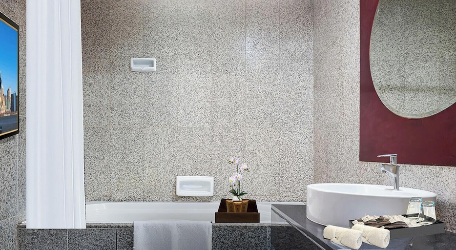 bathroom 45