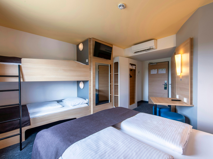 Bedroom 3, B&B Hotel Augsburg, Augsburg