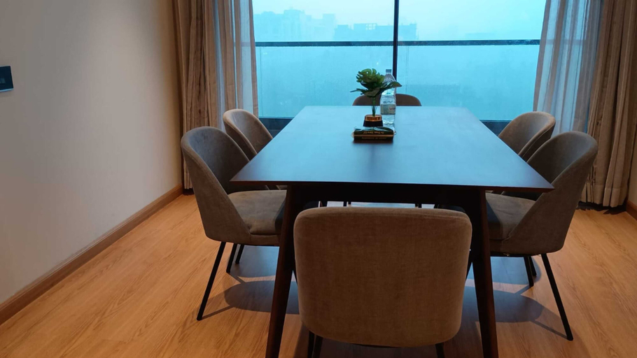 Dining 2, Awesome The Studio Stay, Raipur
