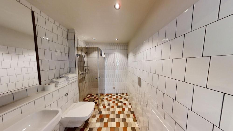Bathroom 3, Asplund Hotel Apartments, Solna
