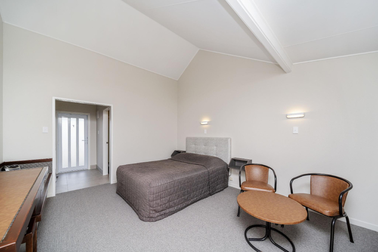 Bedroom 2, The Furlong Motel, South Taranaki