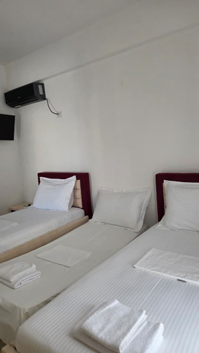 Bedroom 3, Vila Finnley, Sarandës