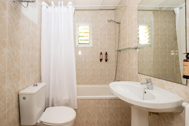Bathroom 3, HSM Club Torre Blanca, Baleares
