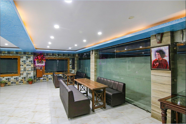 Food & Drinks 5, Hotel City Plaza, Kangra